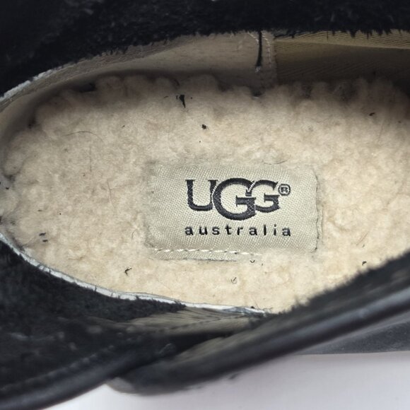 Uggs Womens 7 Ankle Boots Booties Black Leather Stacked Heel Pull Ons Darling - Picture 10 of 10